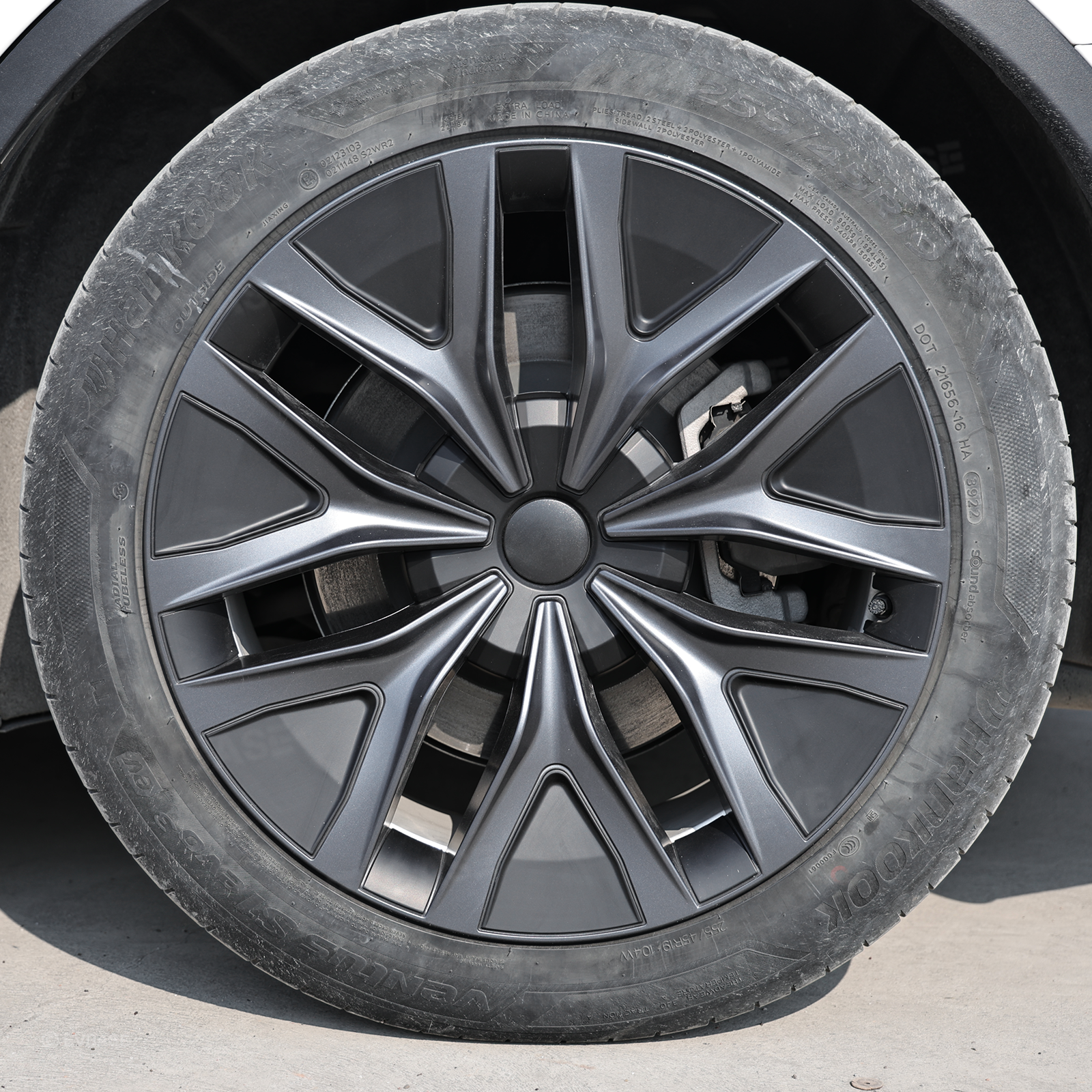 Model Y/ Y Juniper 19 Inch Wheel Covers Performance-Inspired Wheels Hubcaps for Tesla