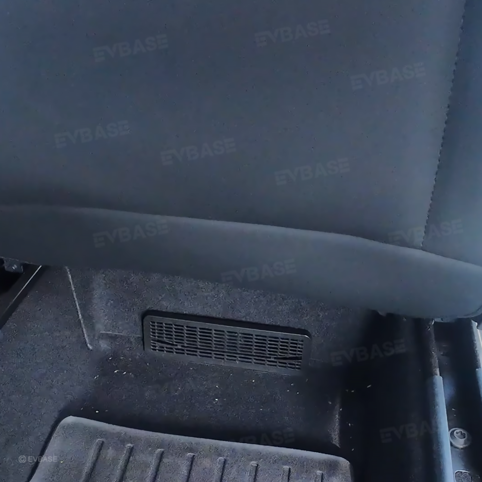 Model Y Juniper Under-Seat Air Vent Cover Backseat Air Flow Outlet Protector for Tesla