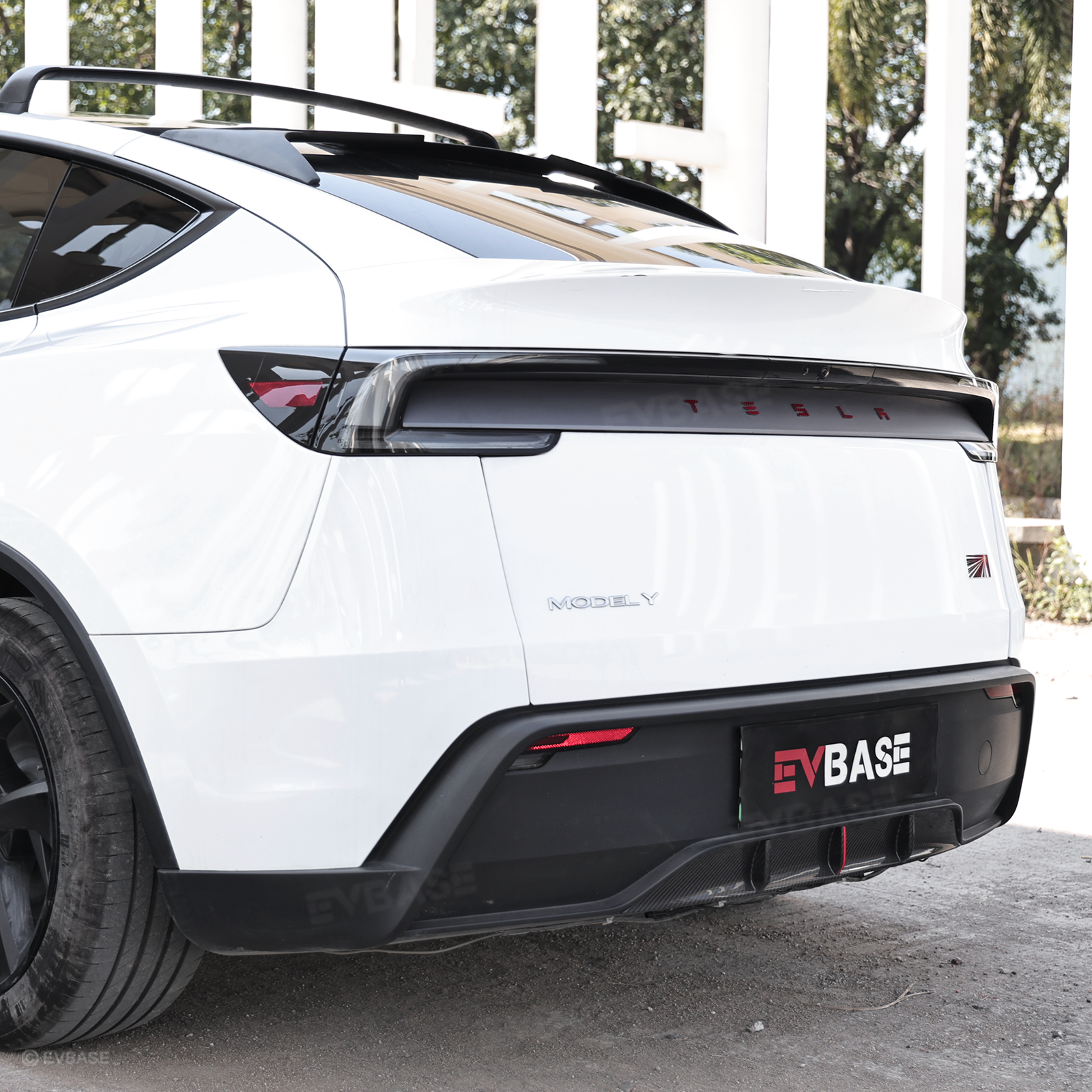 Model Y Juniper Rear Diffuser Real Carbon Fiber Bumper Lip Sport Style Red Trim for Tesla