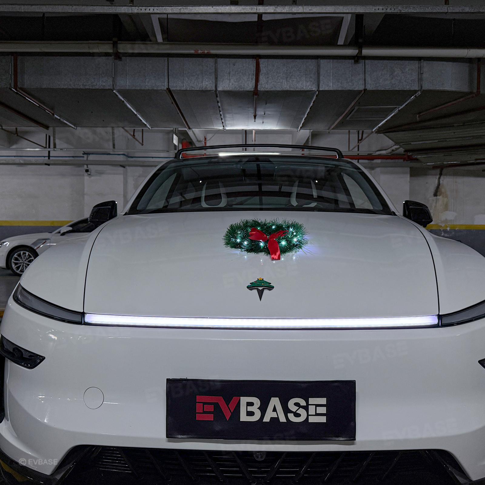 LED Christmas Wreath with Red Bow Holiday Car Exterior Decoration for Tesla