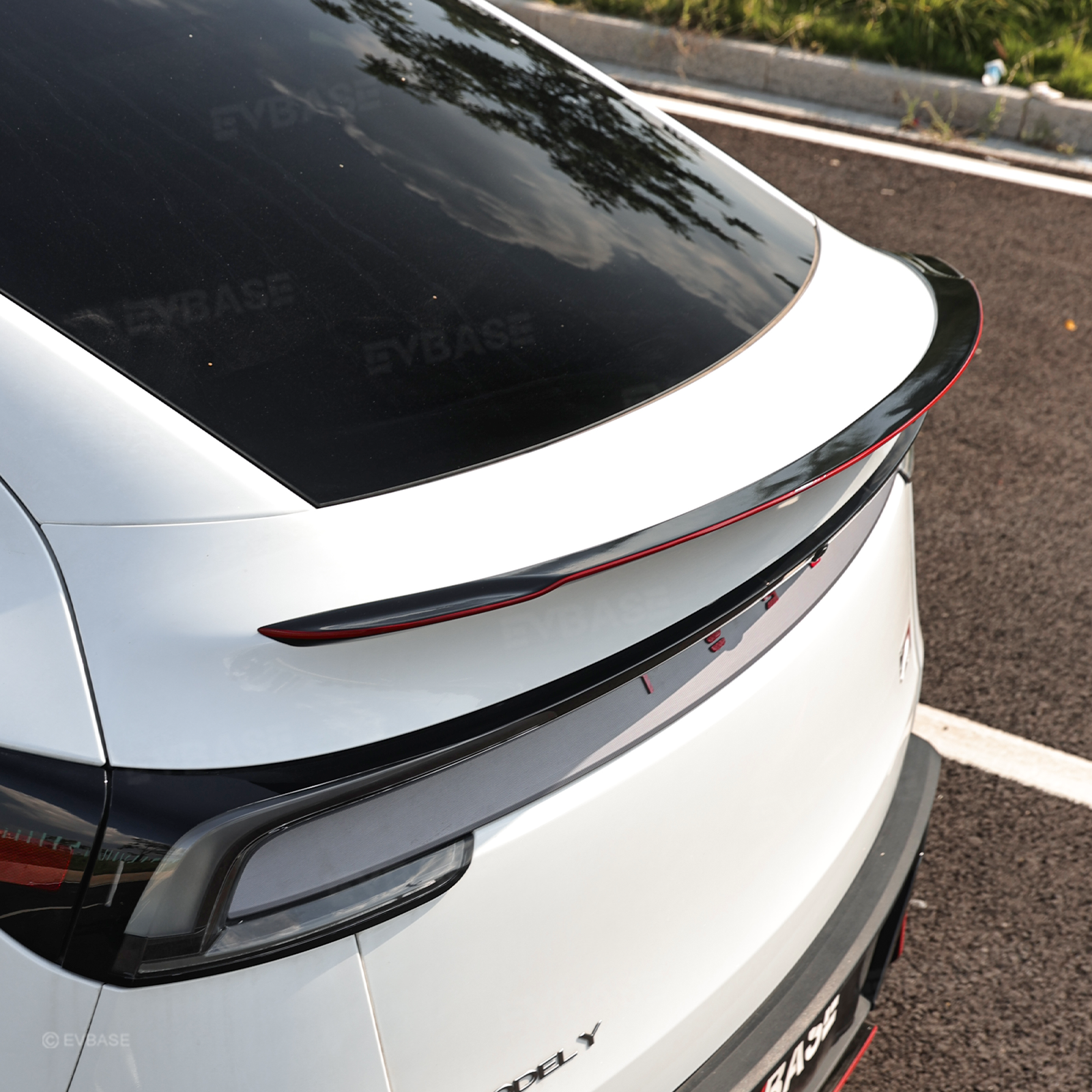 Model Y Juniper ABS Full Aero Body Kit with Red Trim Design |Rear Diffuser& Rear Spoiler& Front Lip& Side Skirts for Tesla