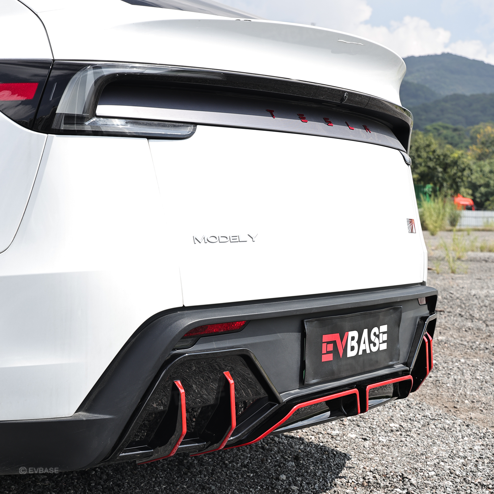Model Y Juniper ABS Full Aero Body Kit with Red Trim Design |Rear Diffuser& Rear Spoiler& Front Lip& Side Skirts for Tesla