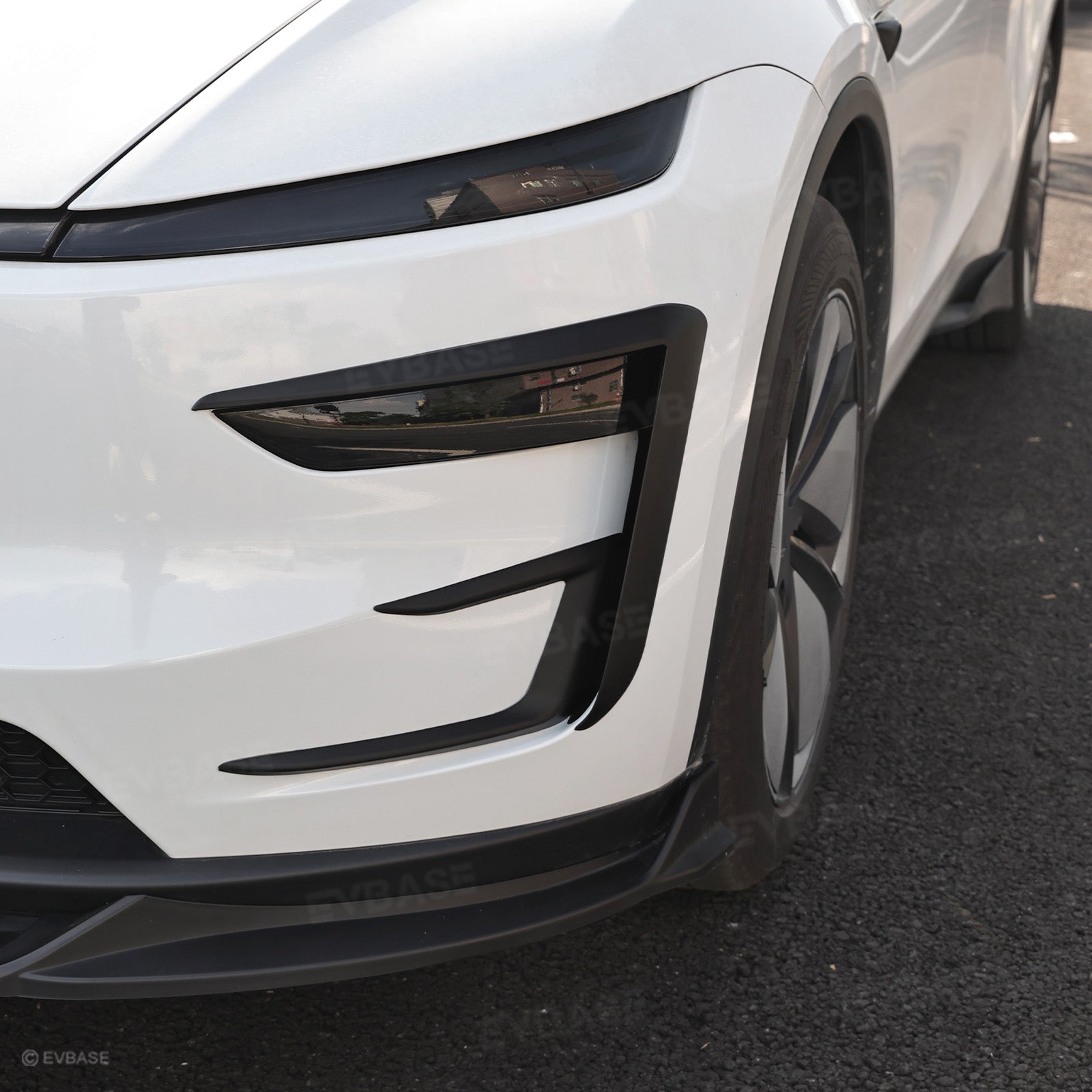 Model Y Juniper Fog Light Cover Sporty Style Fog Lamp Frame ABS Blade Trim for Tesla