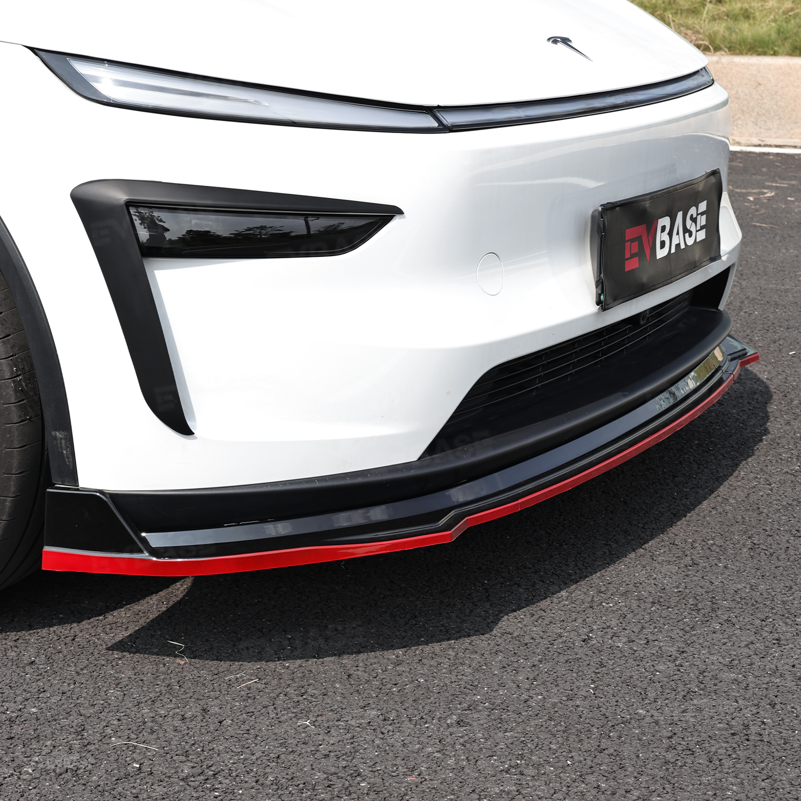 Model Y Juniper Front Bumper Lip Fascia Glossy Black Red Edge Front Lip Spoiler ABS Sport Body Kit