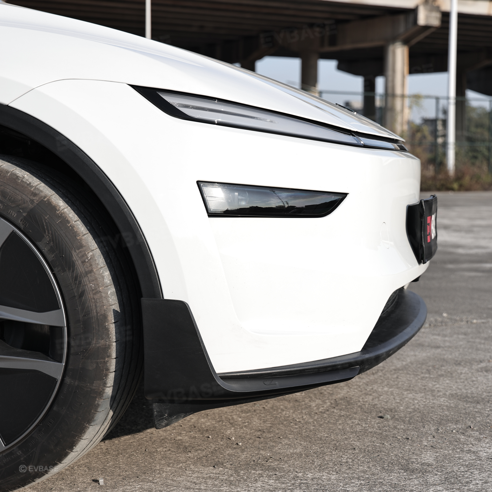 Model Y Juniper Front Lip Spoiler Whale Tail Style Front Bumper Corner Spoiler ABS Splitter for Tesla