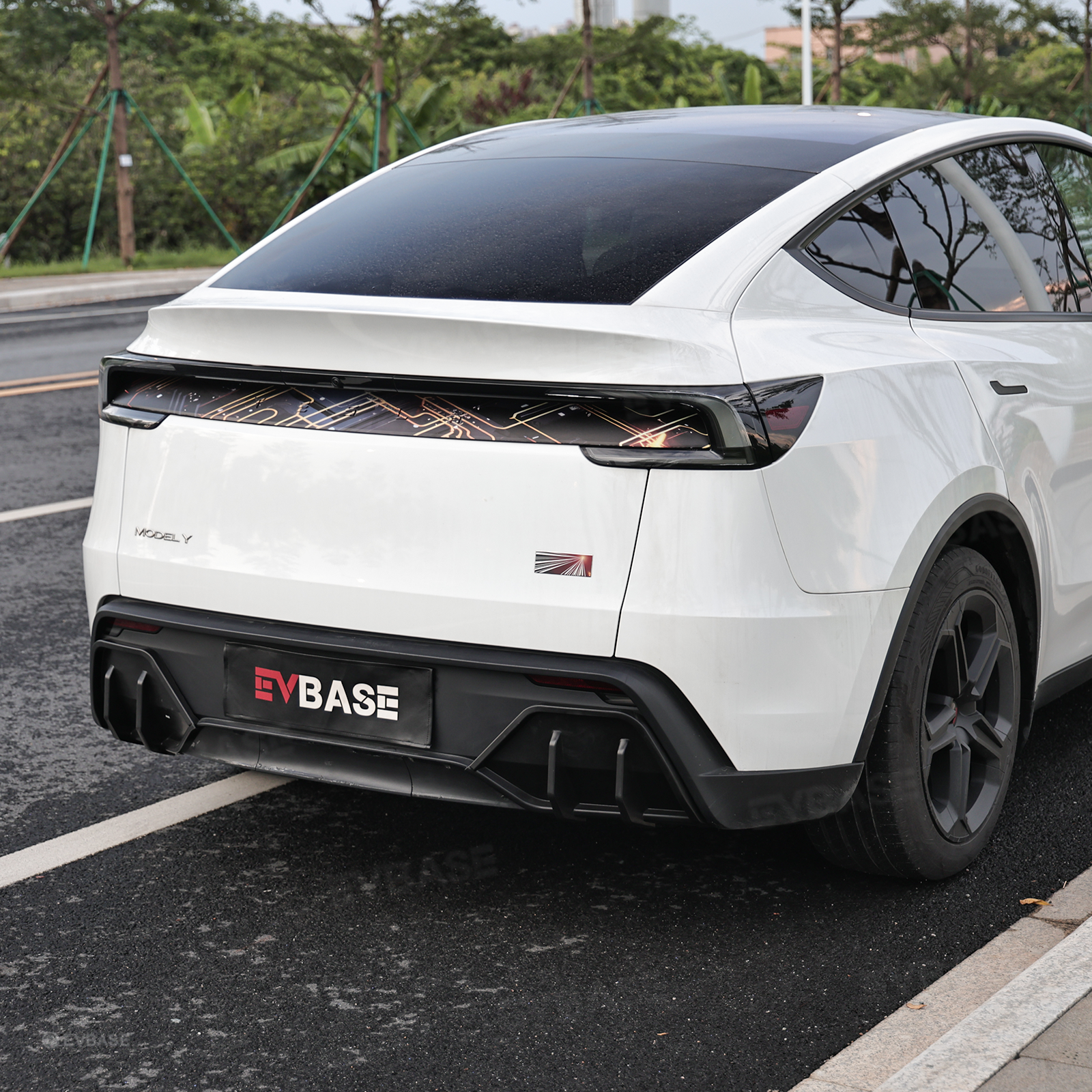 Model Y Juniper Rear Diffuser ABS Sporty Aerodynamic Rear Bumper Lip Splitter for Tesla