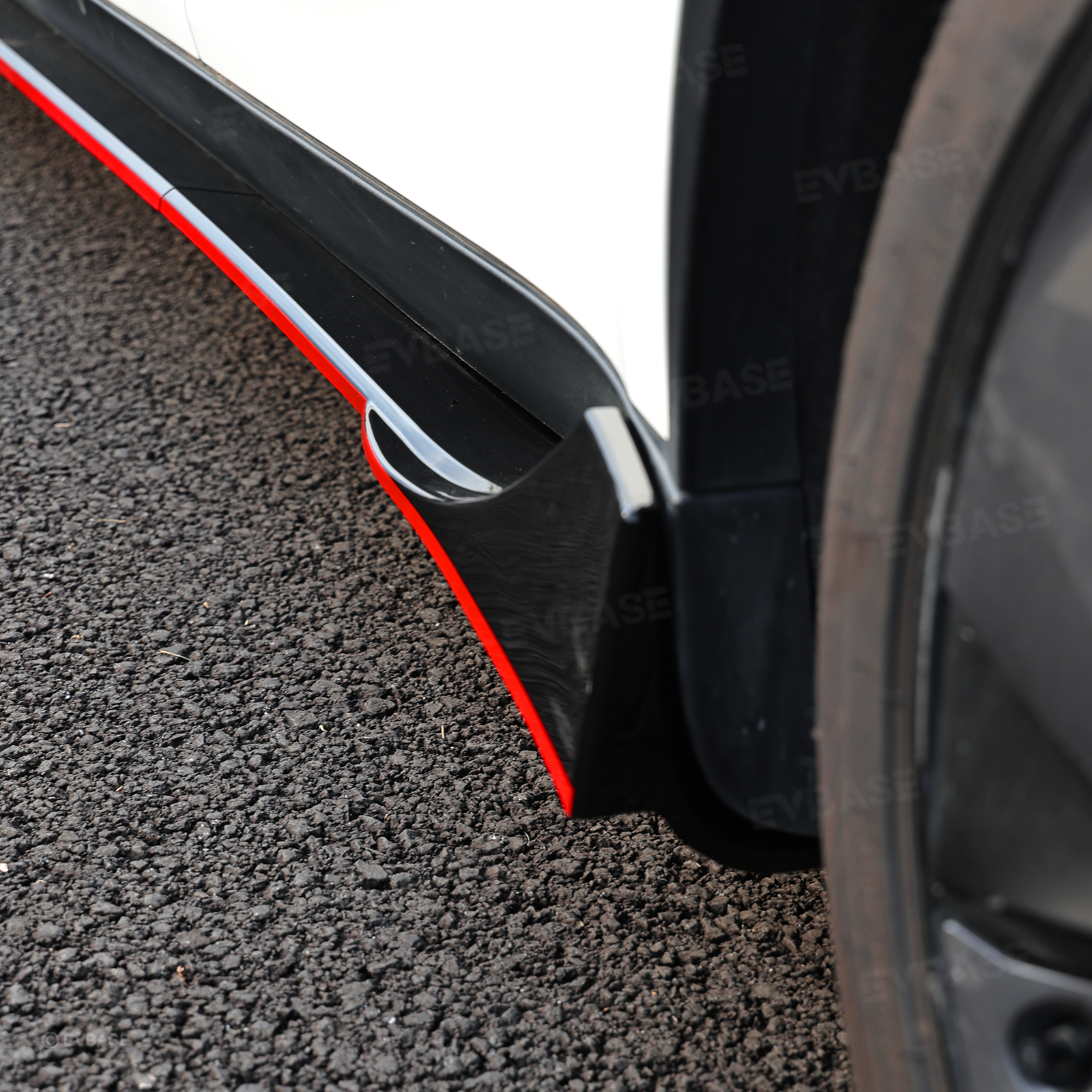Model Y Juniper Side Skirts Extensions F Style Red Edge Splitter Lip Diffuser Panel for Tesla