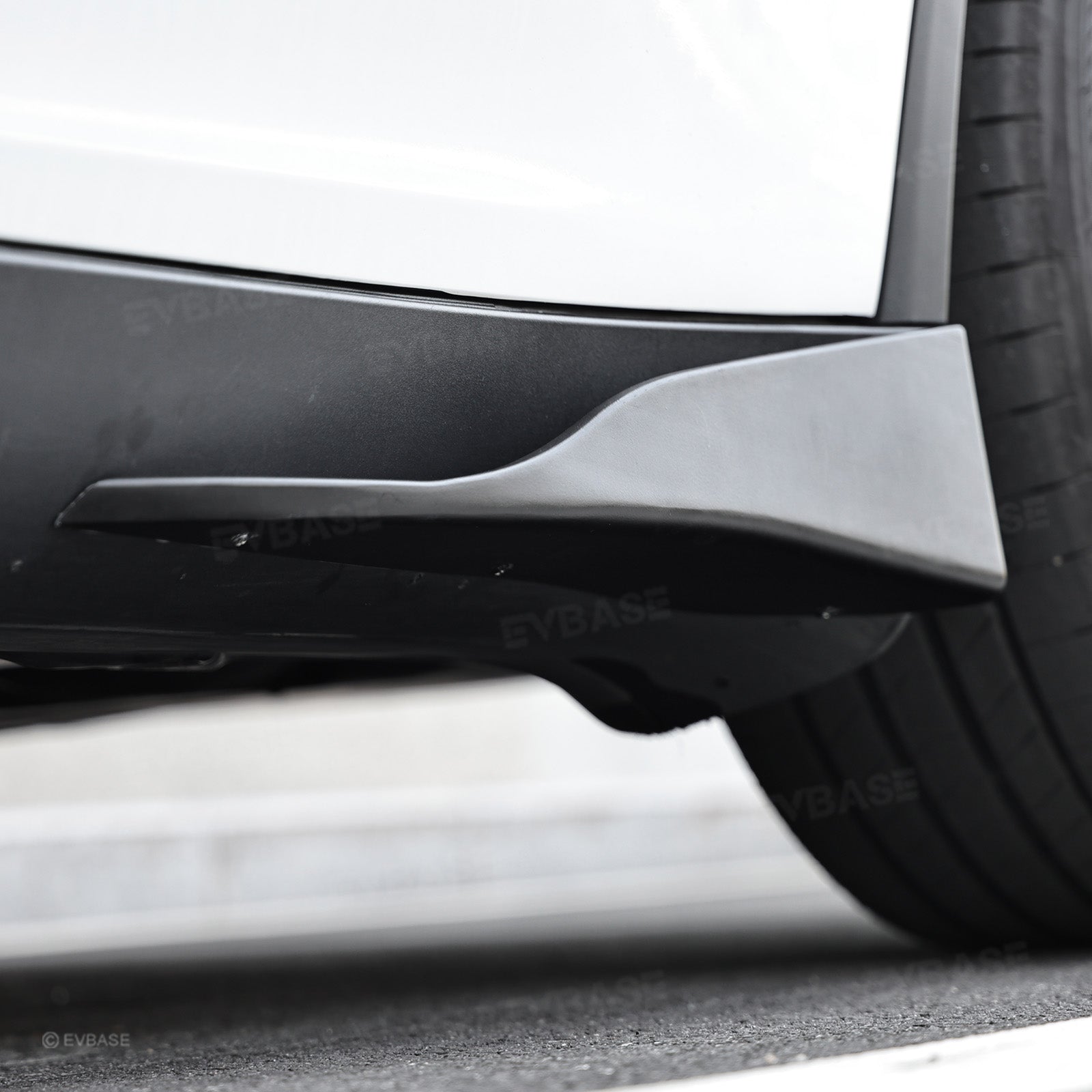 Model Y Juniper Side Skirts Extensions Splitter Lip Rocker Panel ABS Body Kit for Tesla