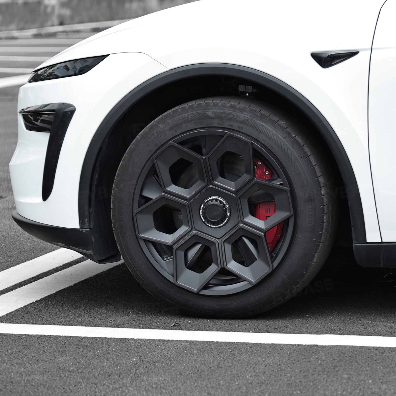 Model Y/ Y Juniper Wheel Covers 19 Inch Hex Wedge Hubcaps Honeycomb Wheels Style for Tesla