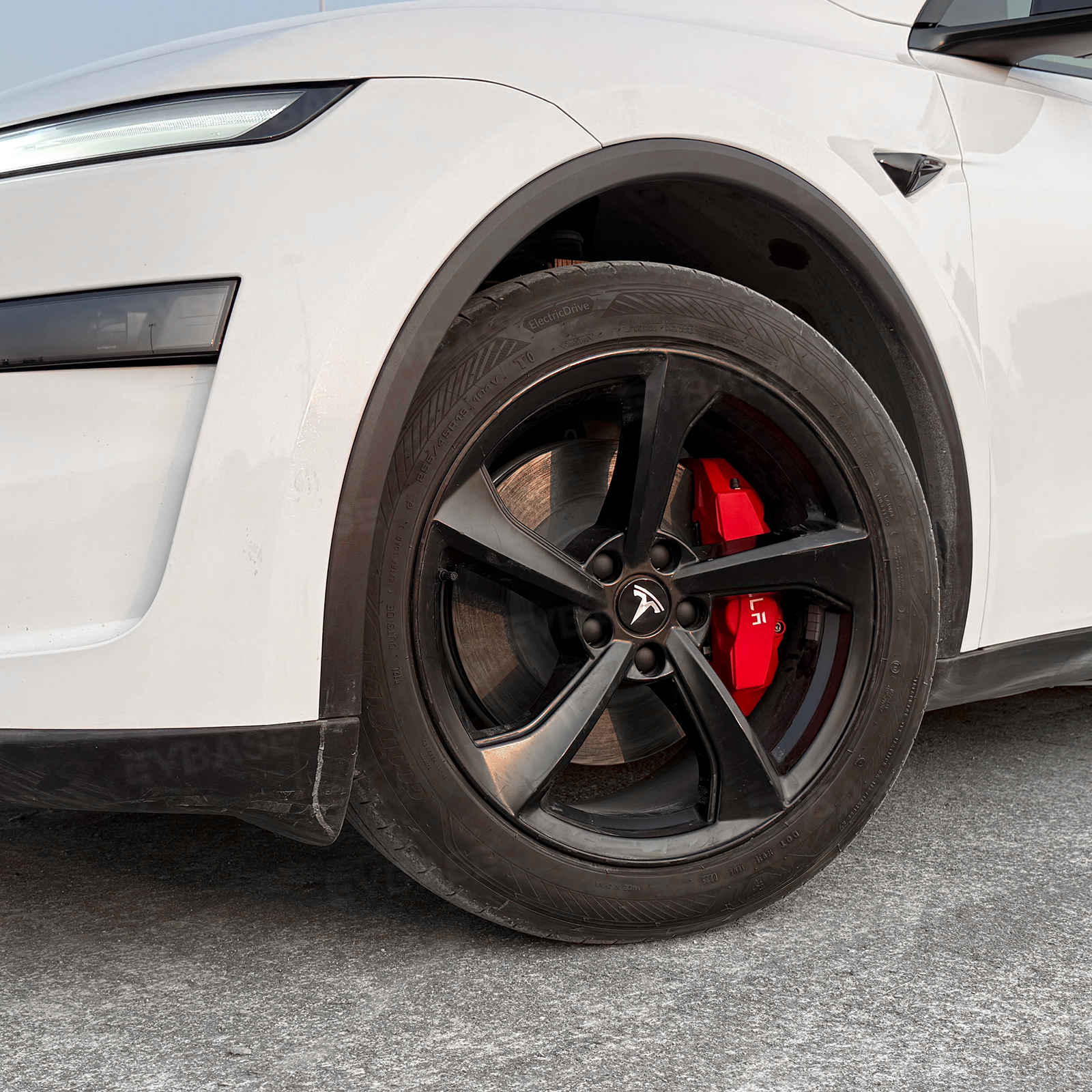 Model Y/ Y Juniper Silicone Brake Caliper Covers Caliper Protector Set Slip-On Fit & No Wheel Removal