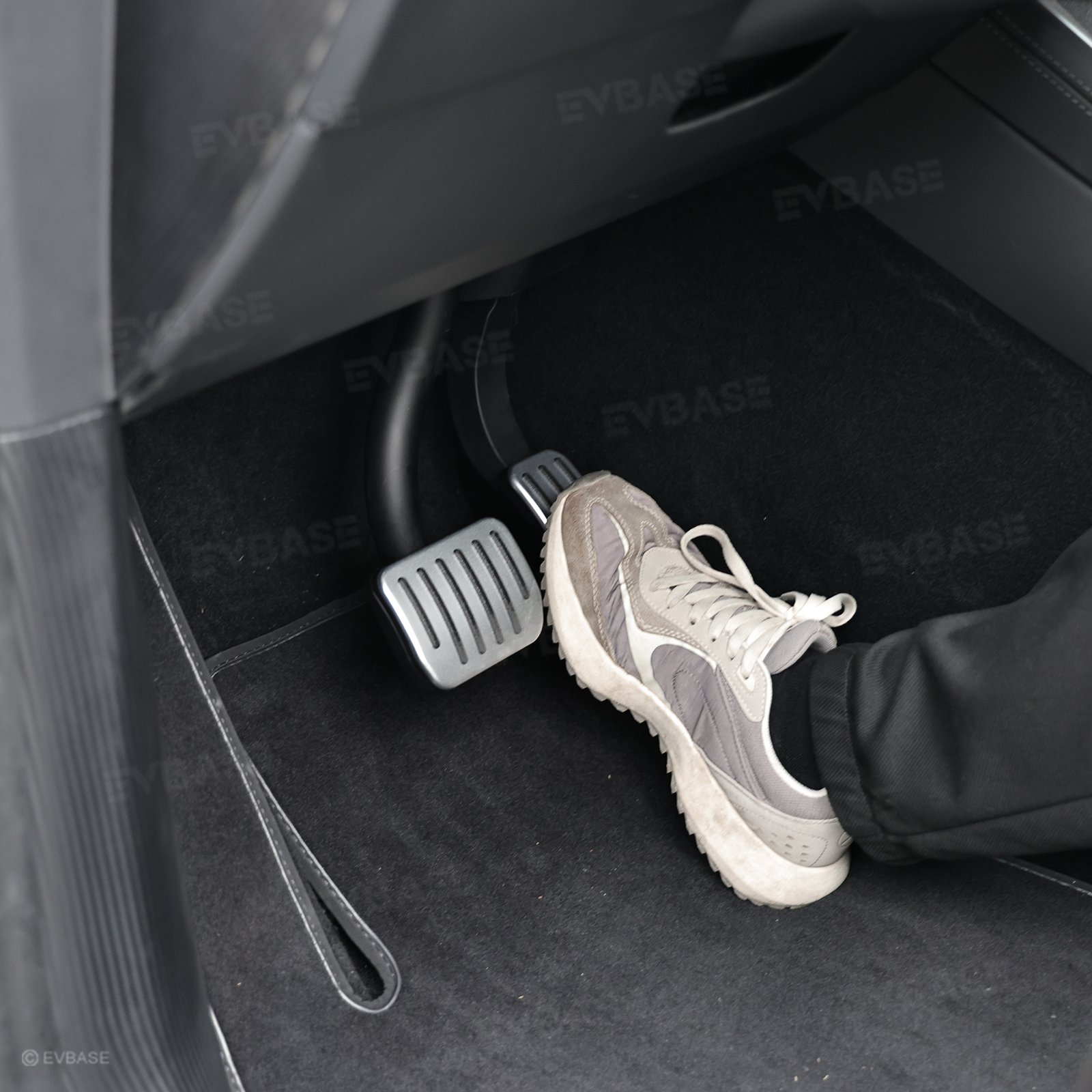 Model Y Juniper/ 3 Highland Aluminum Performance Foot Pedal Covers Non-Slip Slide-On Rail Lock Brake & Accelerator Pedal Pads Protector Set