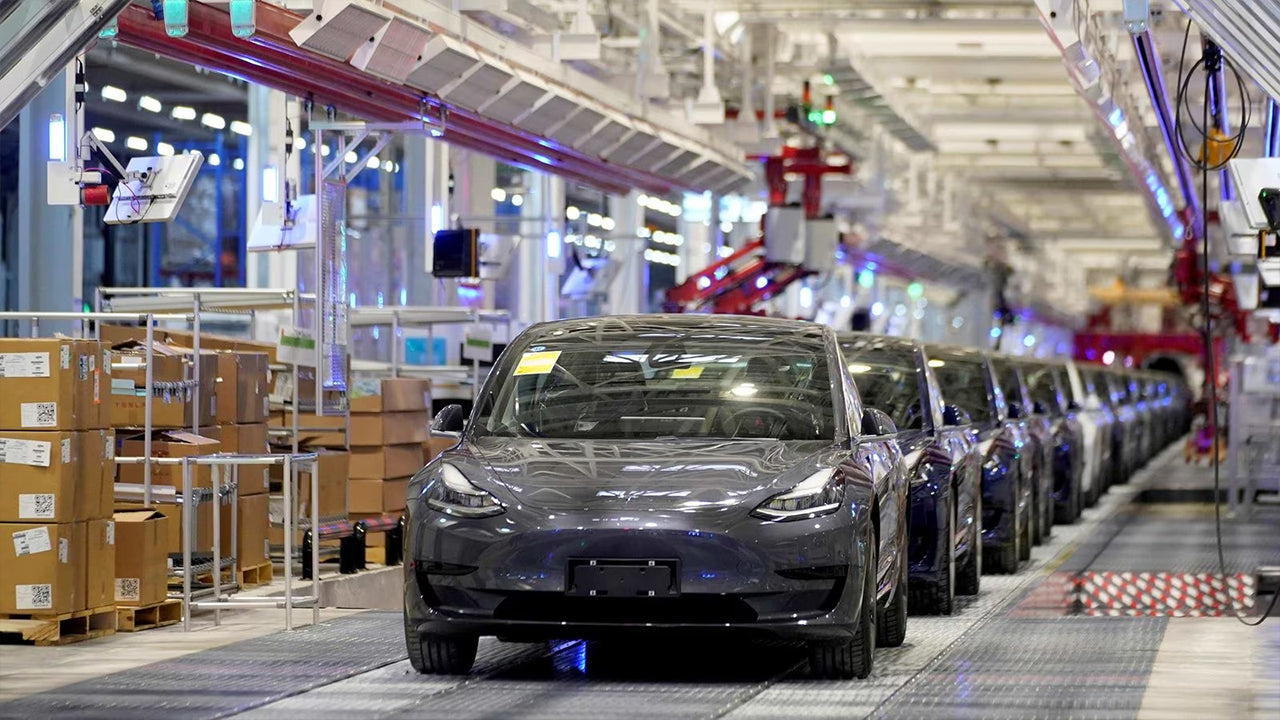 Tesla's Rivals Struggle for Market Share in US EV Sales