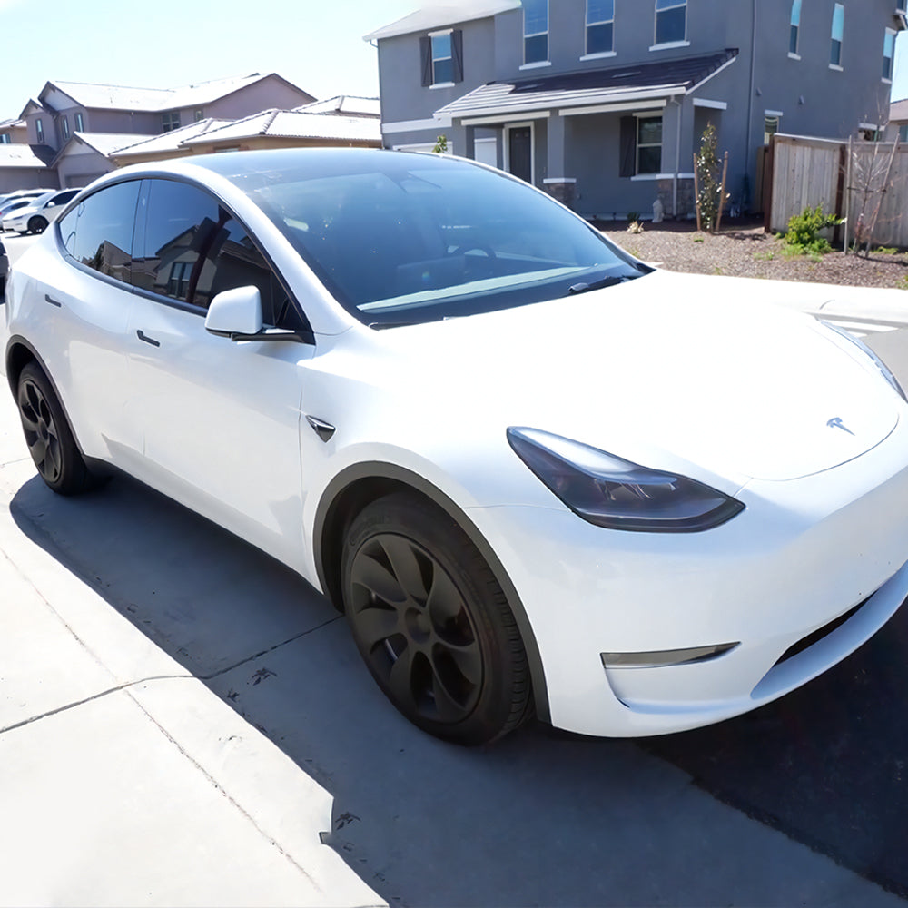 White model y with induction wheels discount