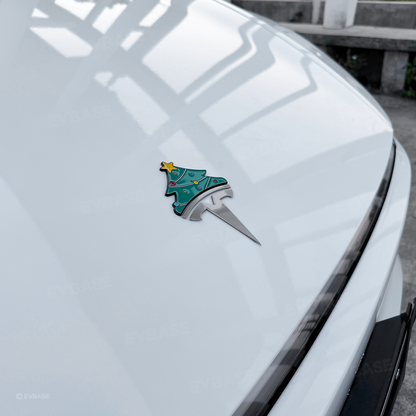 Christmas Holiday Car Decor Headrest Hat LED Christmas Wreath Lighted Snowman Plush Figurines 3D Xmas Emblem Stickers for Tesla