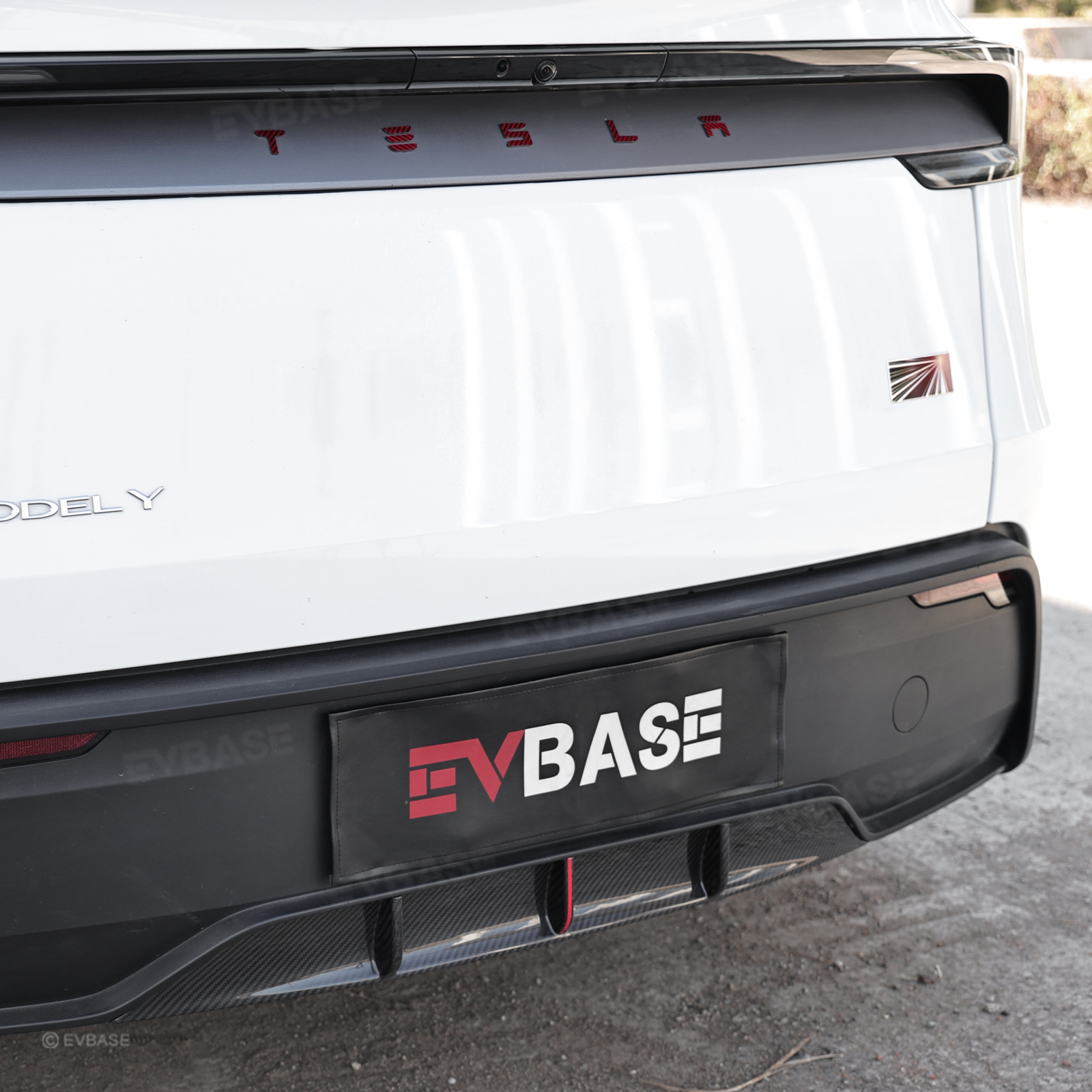 Model Y Juniper Rear Diffuser Real Carbon Fiber Bumper Lip Sport Style Red Trim for Tesla