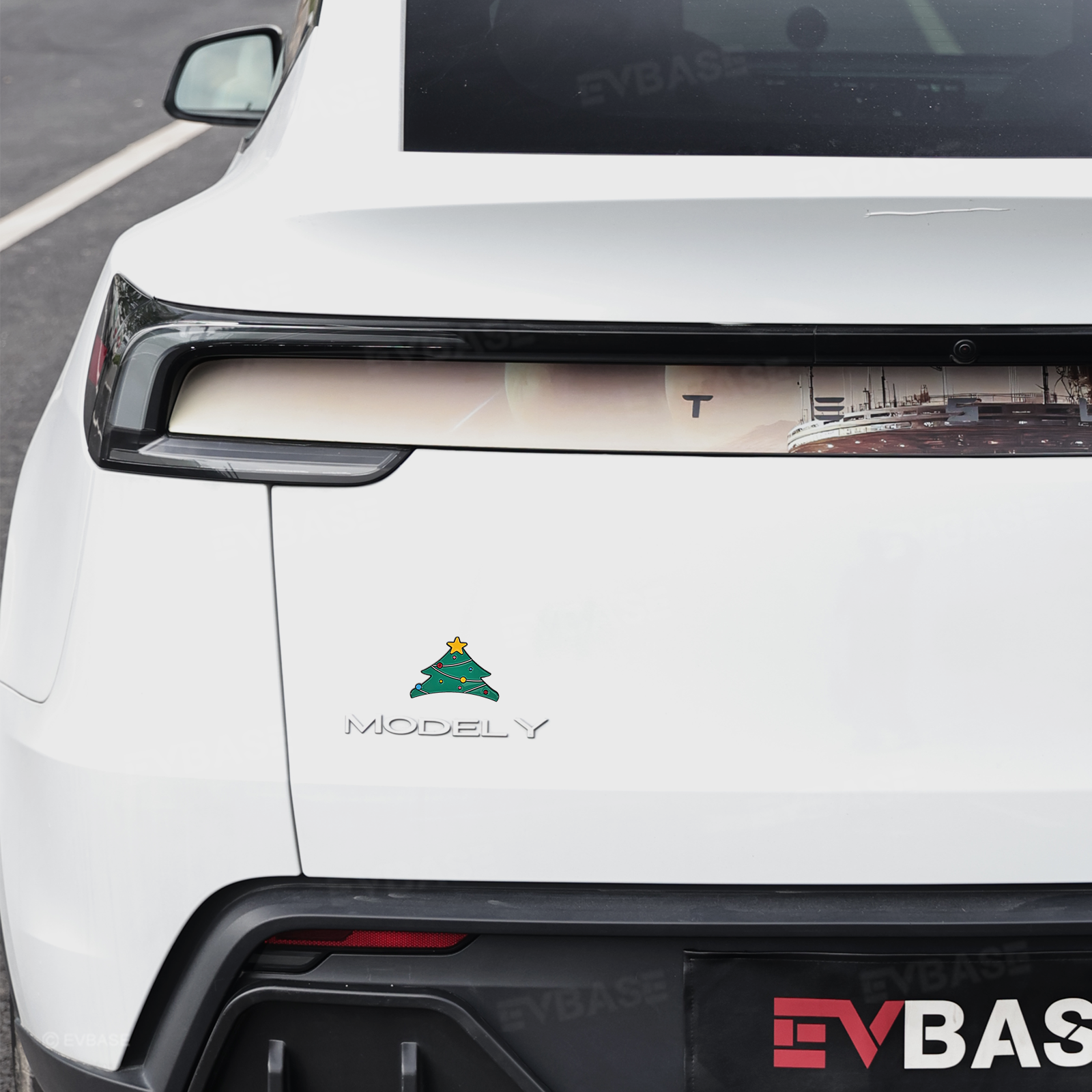 Christmas Holiday Car Decor Headrest Hat LED Christmas Wreath Lighted Snowman Plush Figurines 3D Xmas Emblem Stickers for Tesla