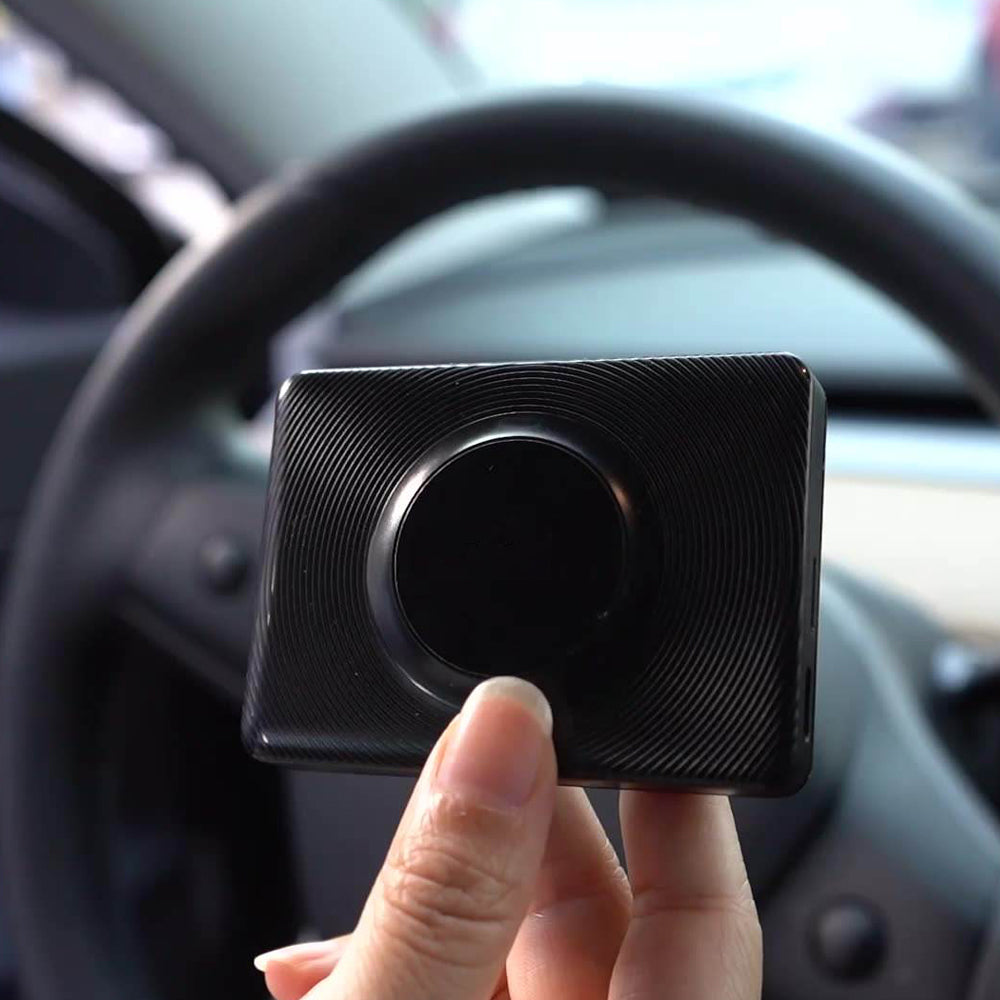 2023 Tesla collega in modalità wireless Apple Carplay sullo schermo principale di Tesla EVBASE