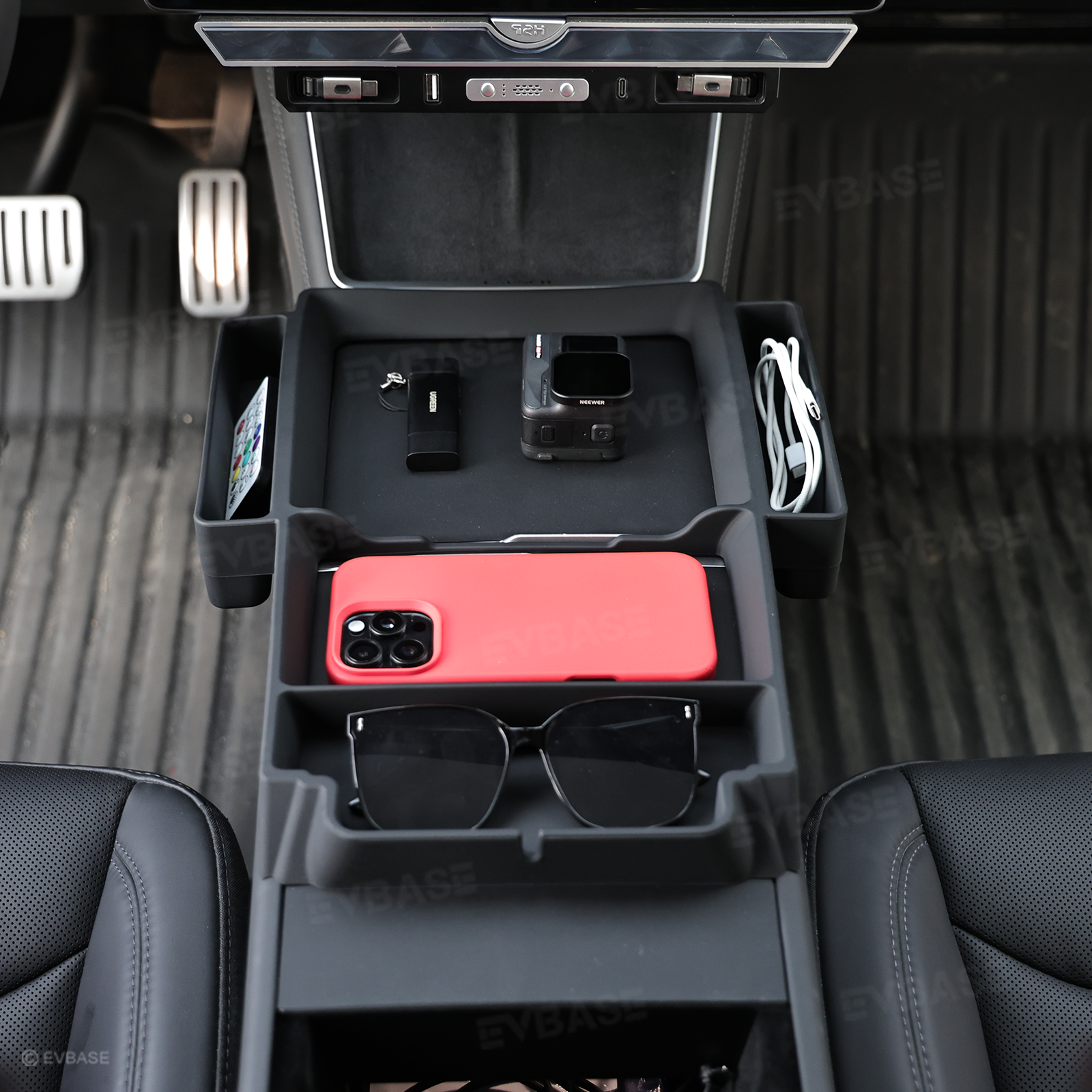 Model Y Juniper/Model Y L/ 3 Highland Center Console Tray 2.0 Silicone Organizer with Side Pockets