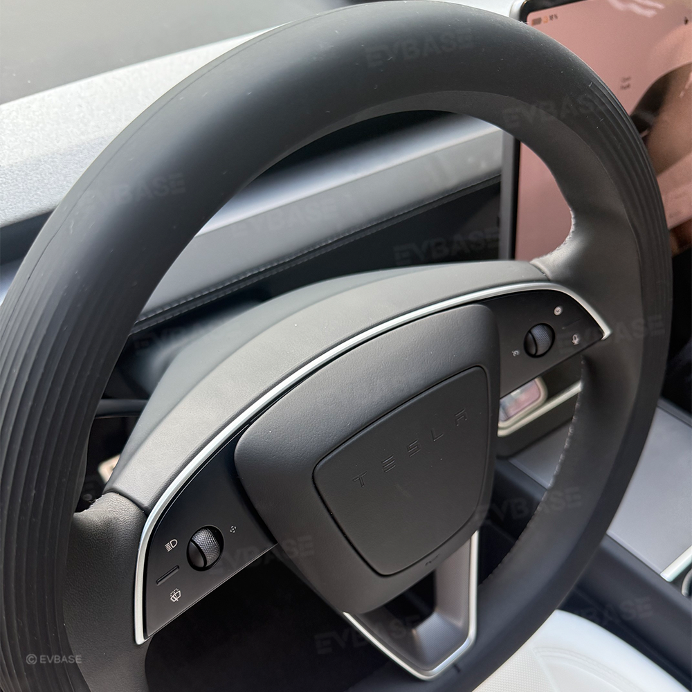 Model 3 Highland/ Model Y Juniper Silicone Steering Wheel Cover Anti-Slip Steering Wheel Protector Overlay