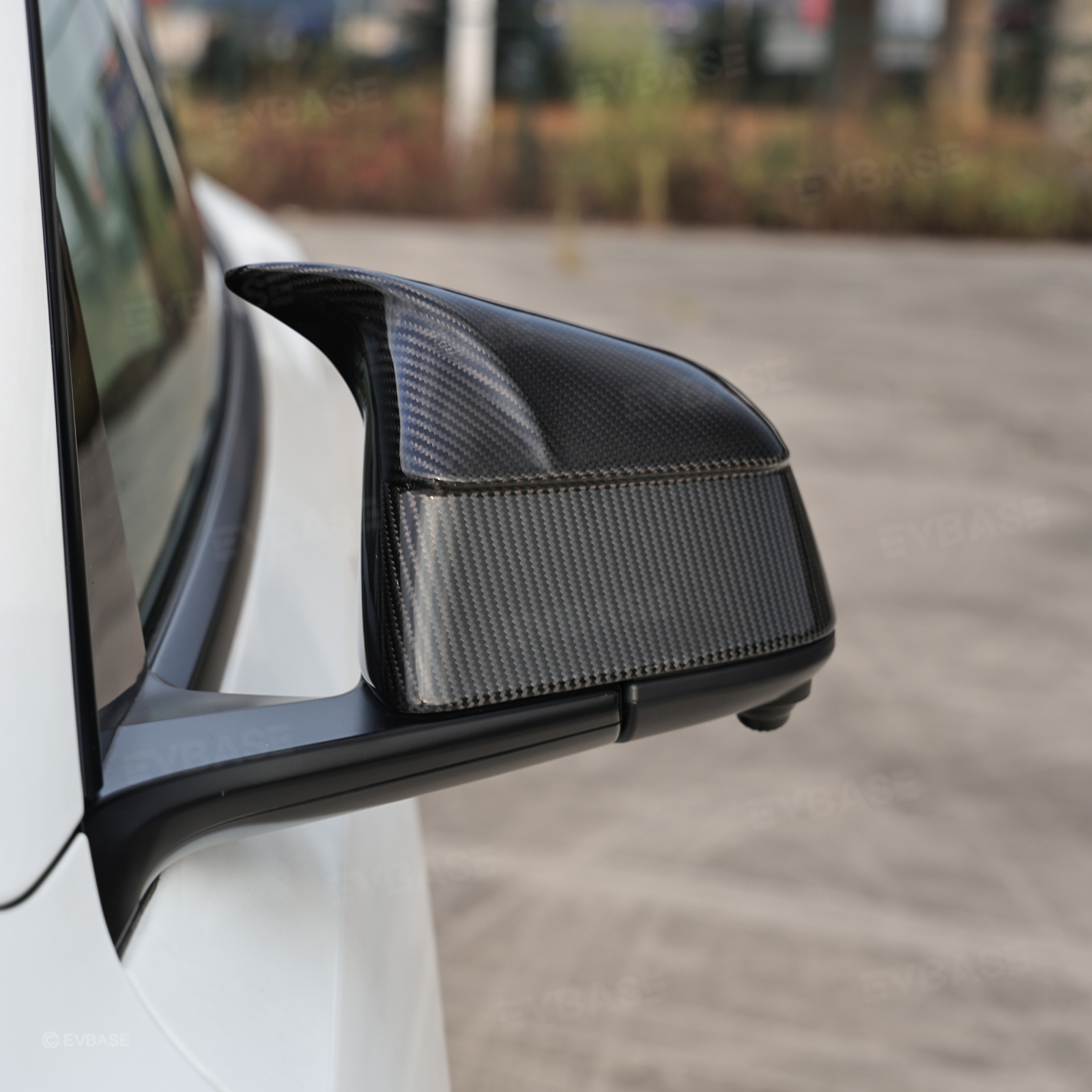 Model Y Juniper Side Mirror Cover Real Carbon Fiber Rearview Mirror Cap with Split-Line Racing-Inspired Design