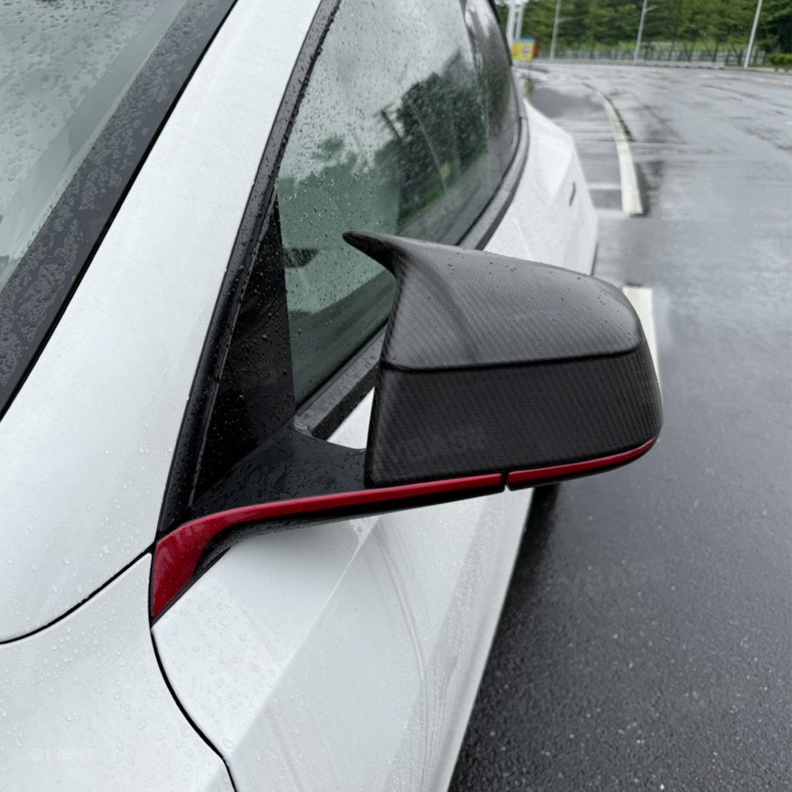 Model Y Juniper Side Mirror Cover Real Carbon Fiber Rearview Mirror Cap with Split-Line Racing-Inspired Design
