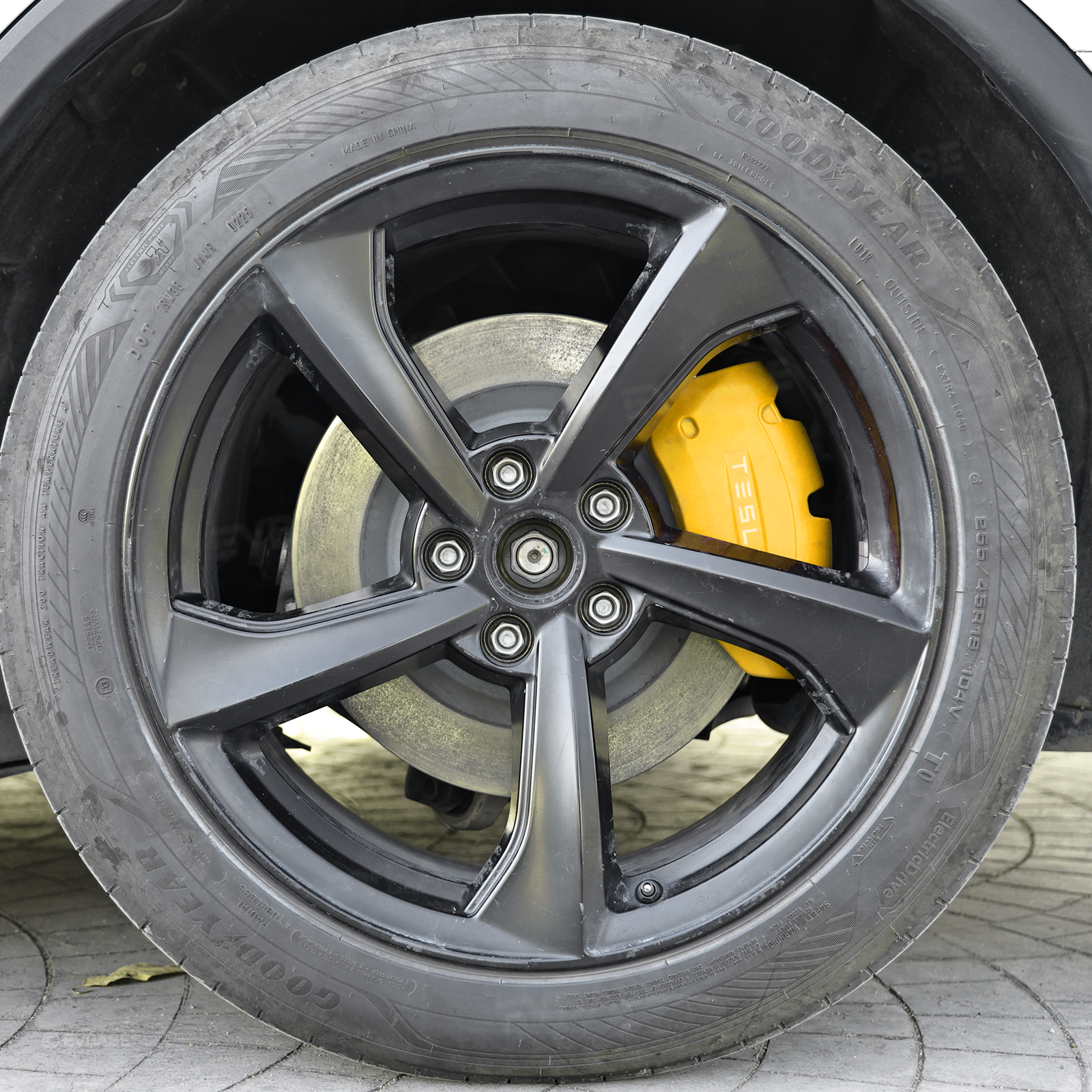 Model Y/ Y Juniper Silicone Brake Caliper Cover Caliper Protector Set Slip-On Fit & No Wheel Removal