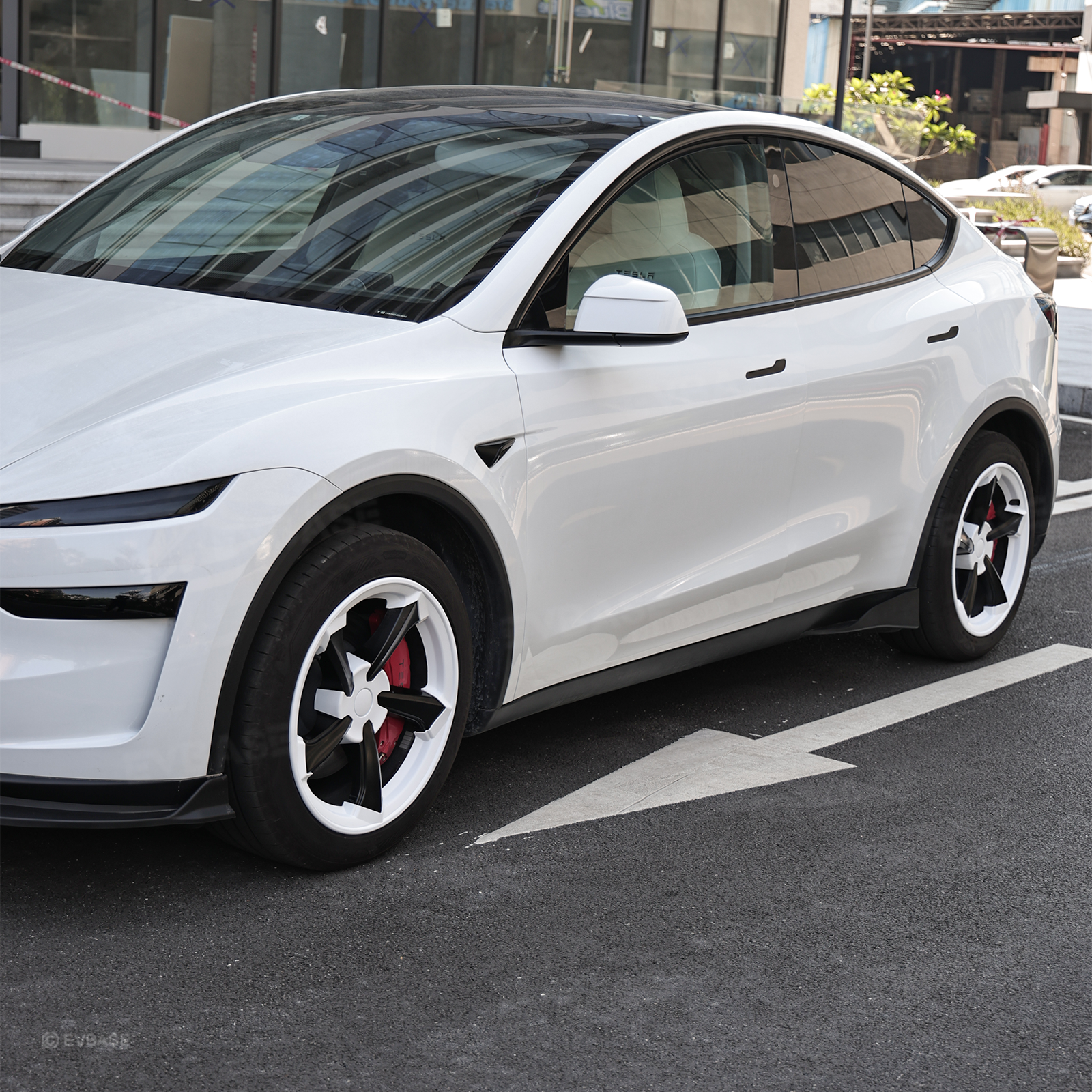 Rim Protector for Tesla Model Y Juniper 19" Crossflow Wheels Rim Case Center Hub Caps