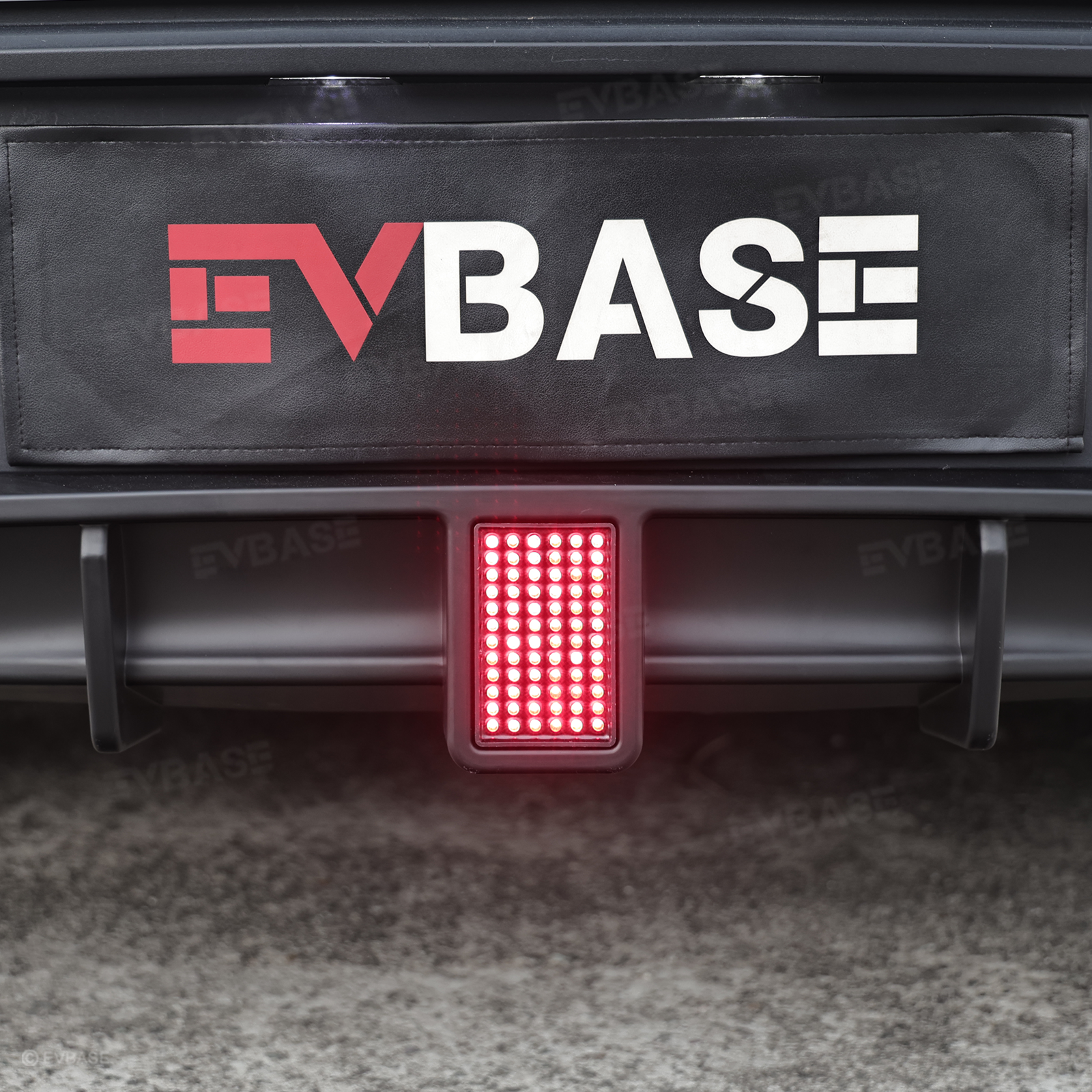 Model Y Juniper Rear Diffuser Sporty Style Lower Bumper Lip with LED Brake Light ABS Body Kit for Tesla