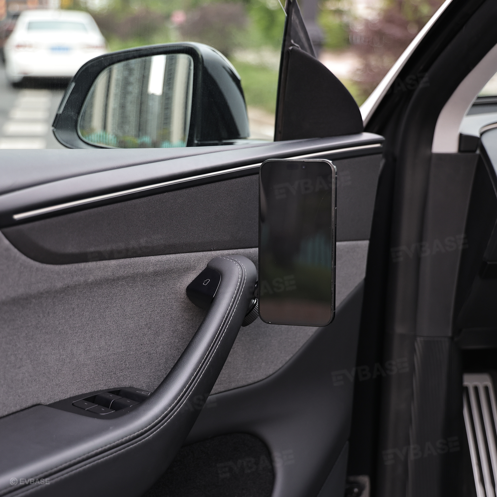 Model Y Juniper Phone Holder MagSafe Magnetic Car Door Phone Mount for Tesla Model Y & Model 3/ 3 Highland