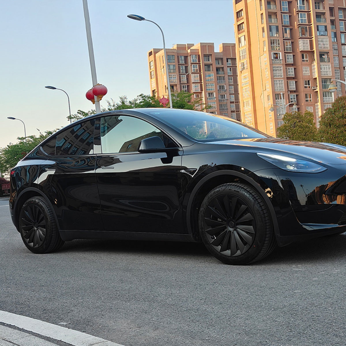 Set Di 4 Coprimozzi Neri Opachi Per Tesla Model Y (2020-2023) - Cerchi 19 Pollici
